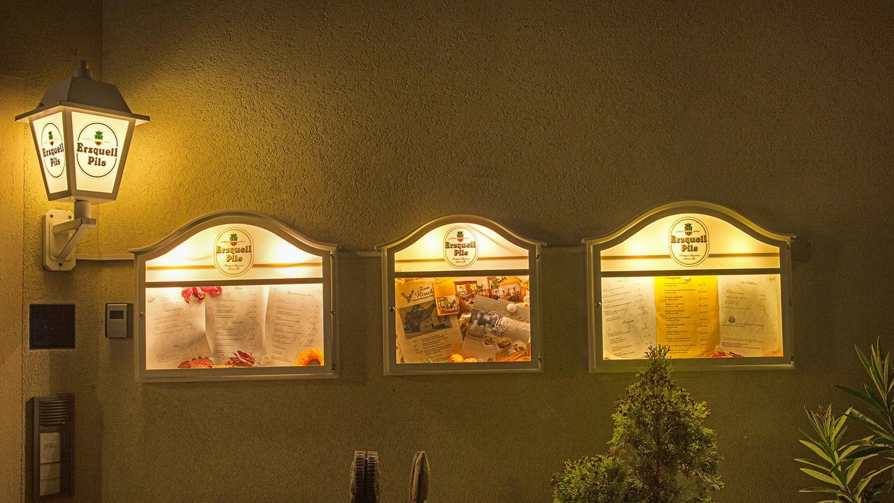 Hotel & Restaurant Zum Hirsch Romhild Exterior photo
